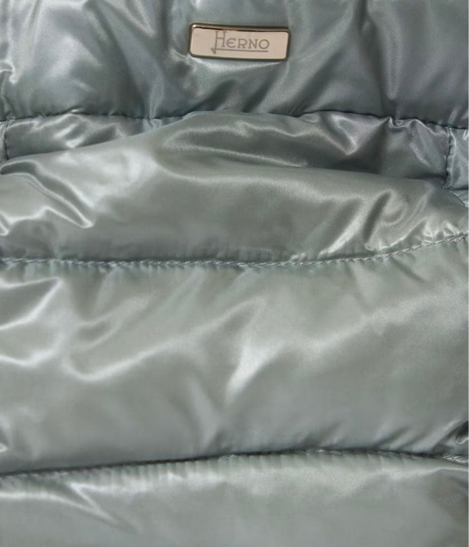 新品タグ付き　ヘルノ　ダウンベスト　レディース　ブルー　38