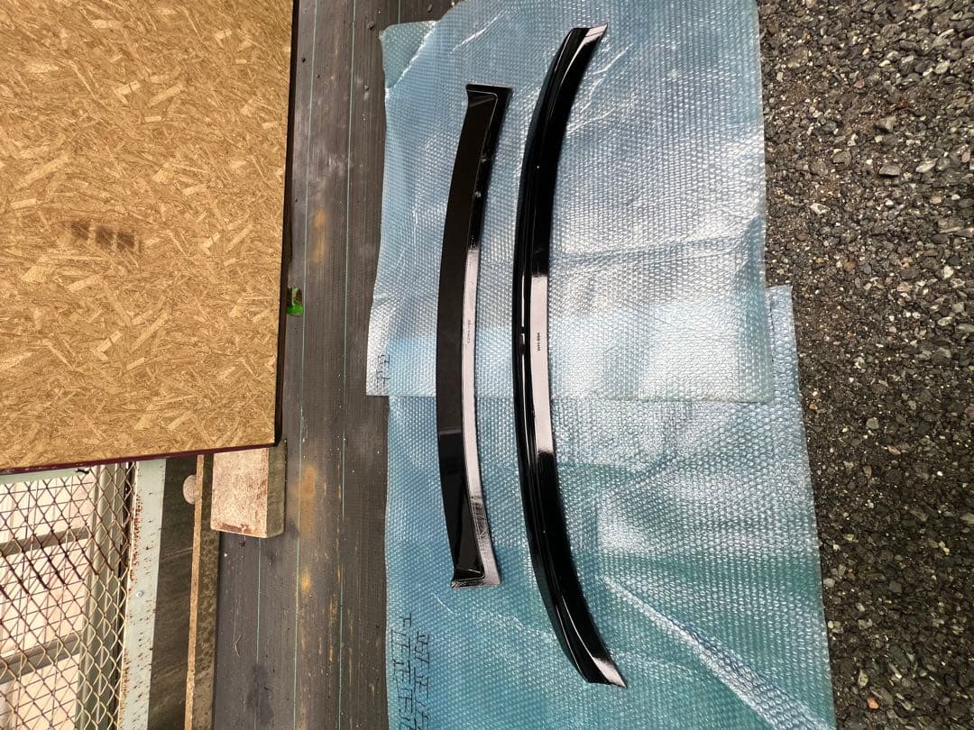 CROWN210系　リアトランクスポイラー＆ルーフスポイラー