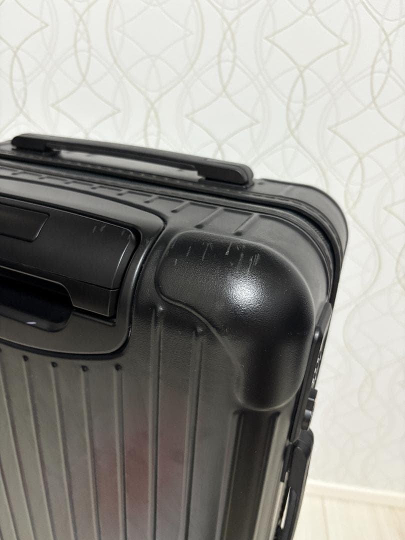 RIMOWA リモワ Essential Cabin S マットブラック