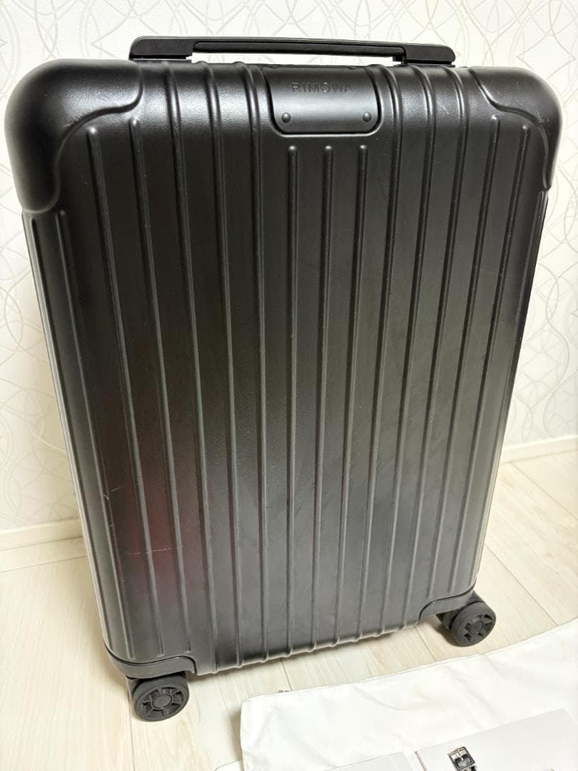 RIMOWA リモワ Essential Cabin S マットブラック
