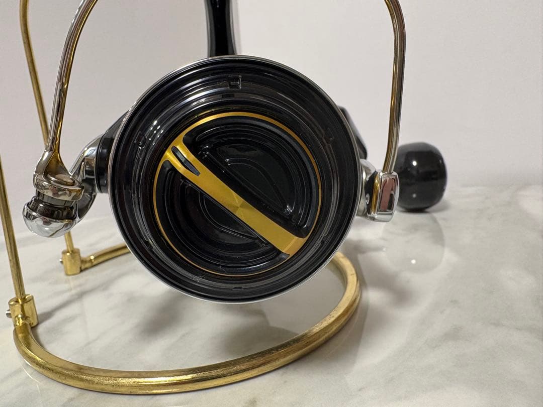 超美品:19ステラSW 8000PGスピニングリール