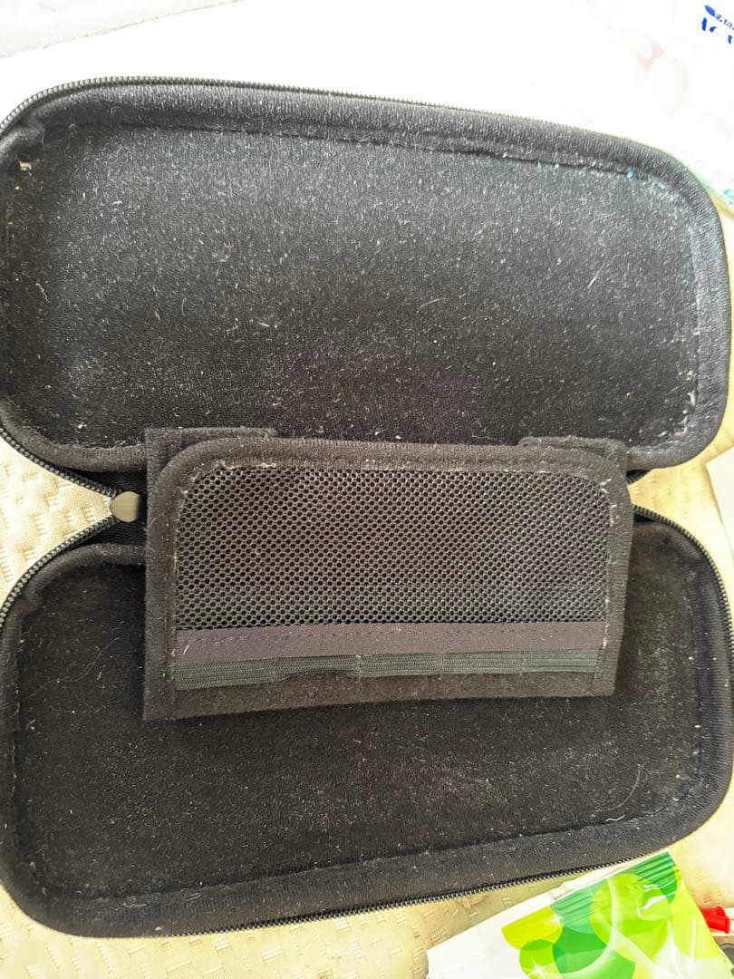 Nintendo Switch 本体 + 専用キャリングケース