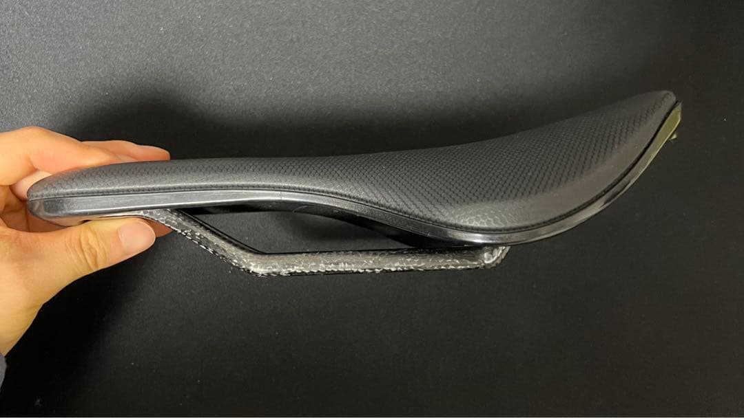 ビアンキ カーボンサドル