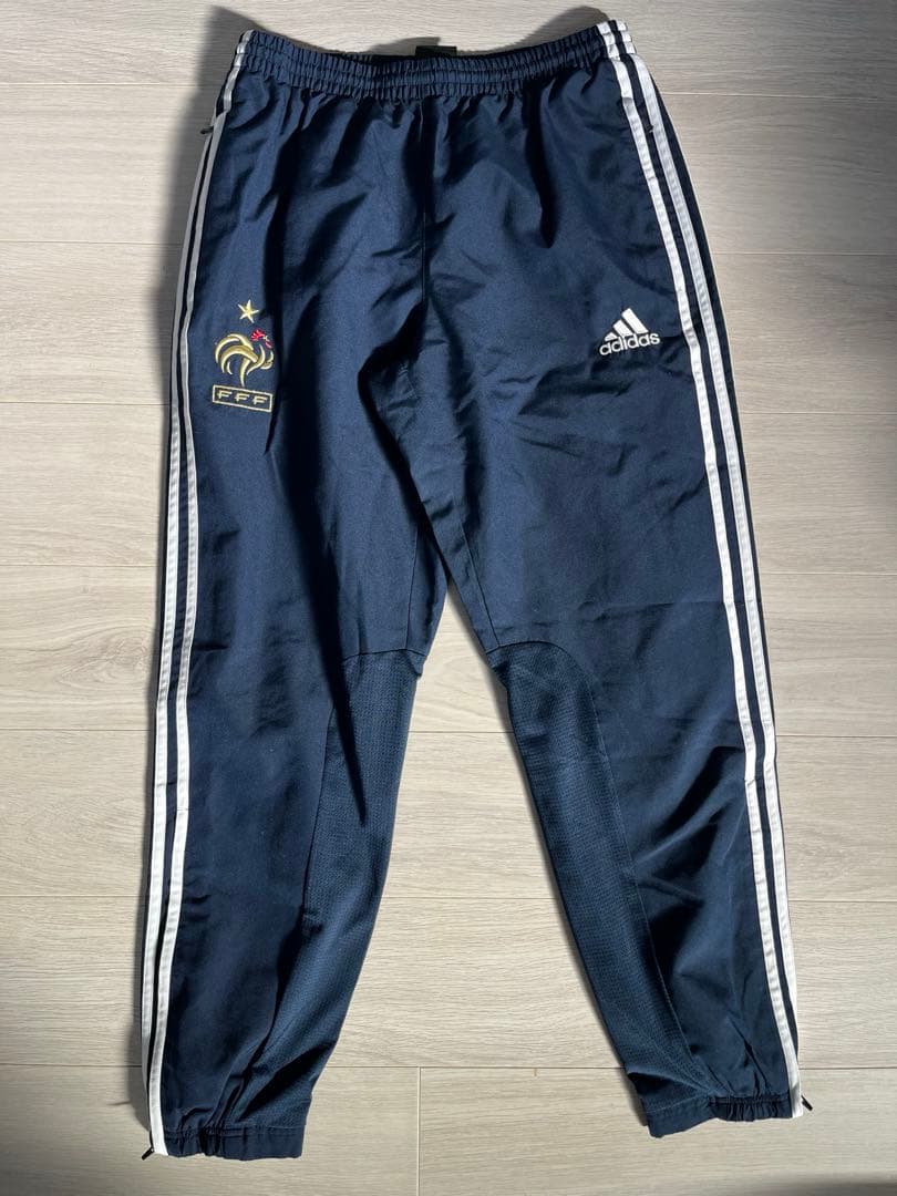 adidas 赤 ウィンドブレーカー　フランス代表レプリカ