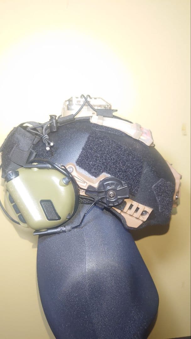 Evolution Gear製 EXFIL タルコフ　ヘルメット