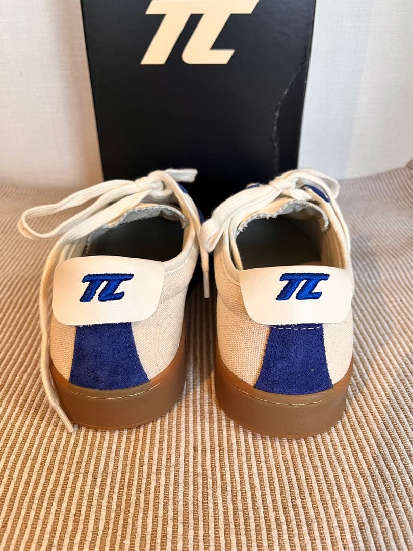 ※未使用※【THESING】キャンバススエードスニーカー サイズ