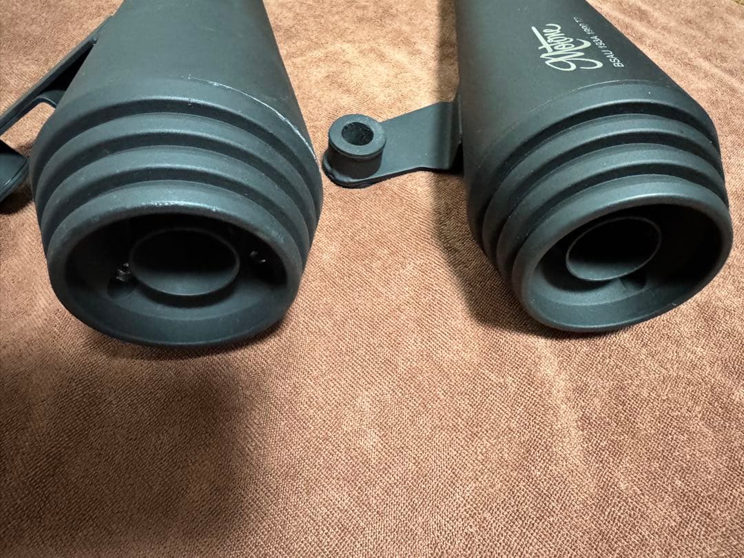 MotoneTriumphボンネビル T100/T120 スリップオンマフラー