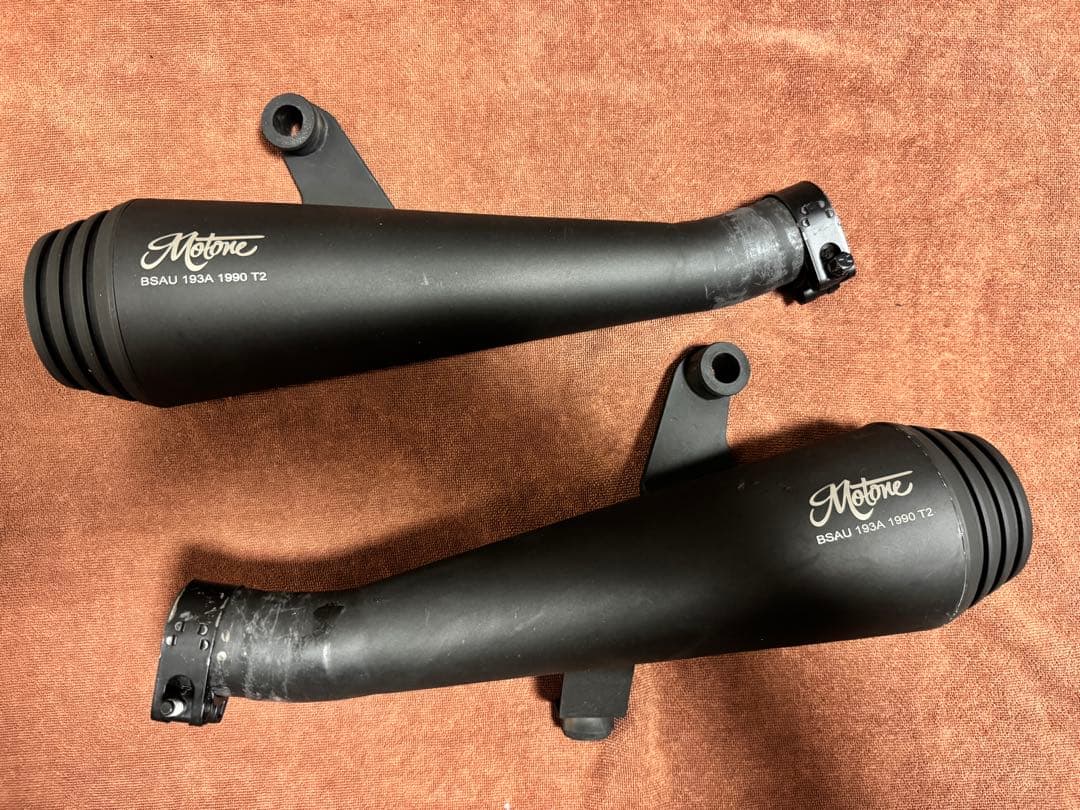 MotoneTriumphボンネビル T100/T120 スリップオンマフラー
