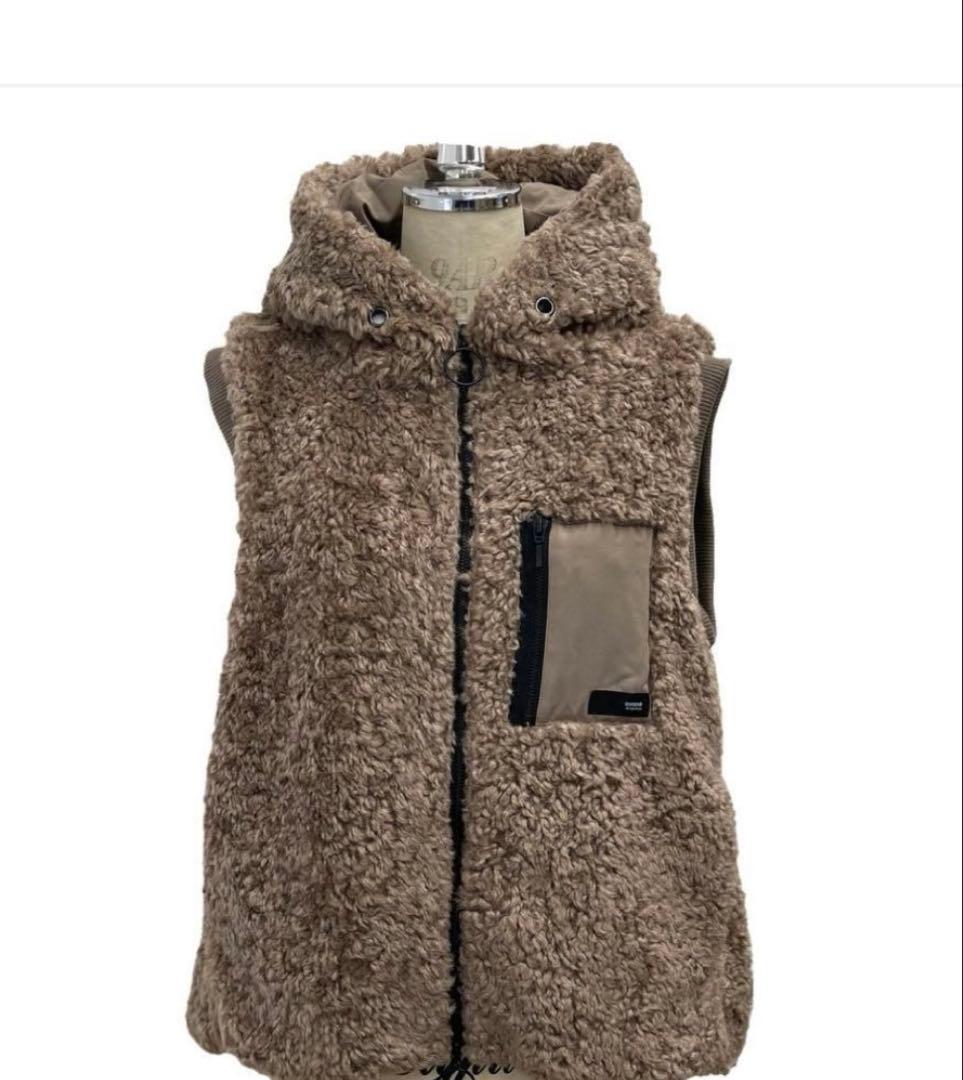 最終値下げ★新品★アヤン ayane★プードルベスト★38