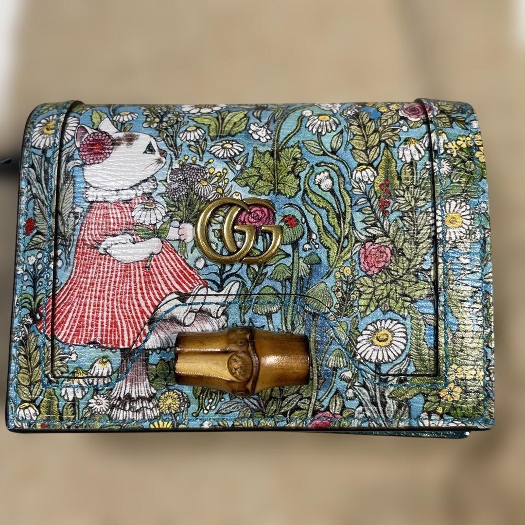 ヒグチユウコ GUCCI 二つ折り財布