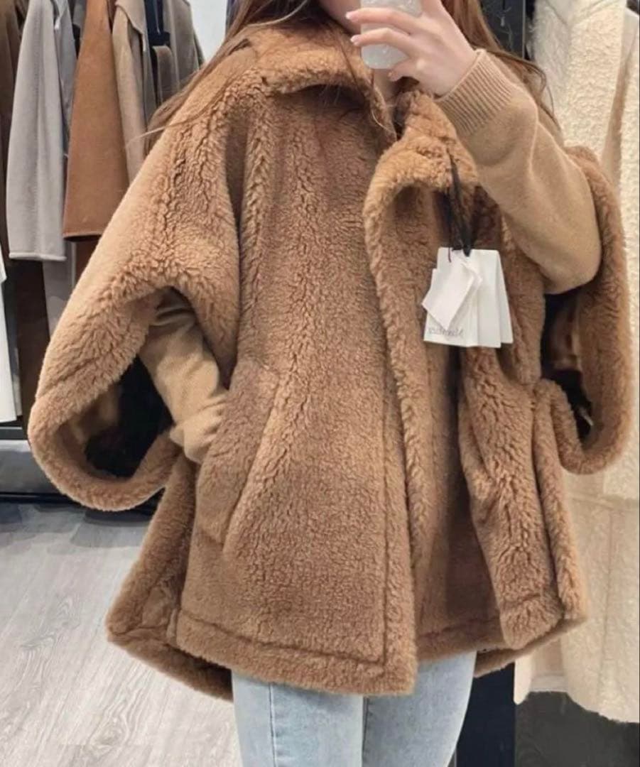 MaxMara テディケープ(ハンガー、ケープコート、替えボタン付属)