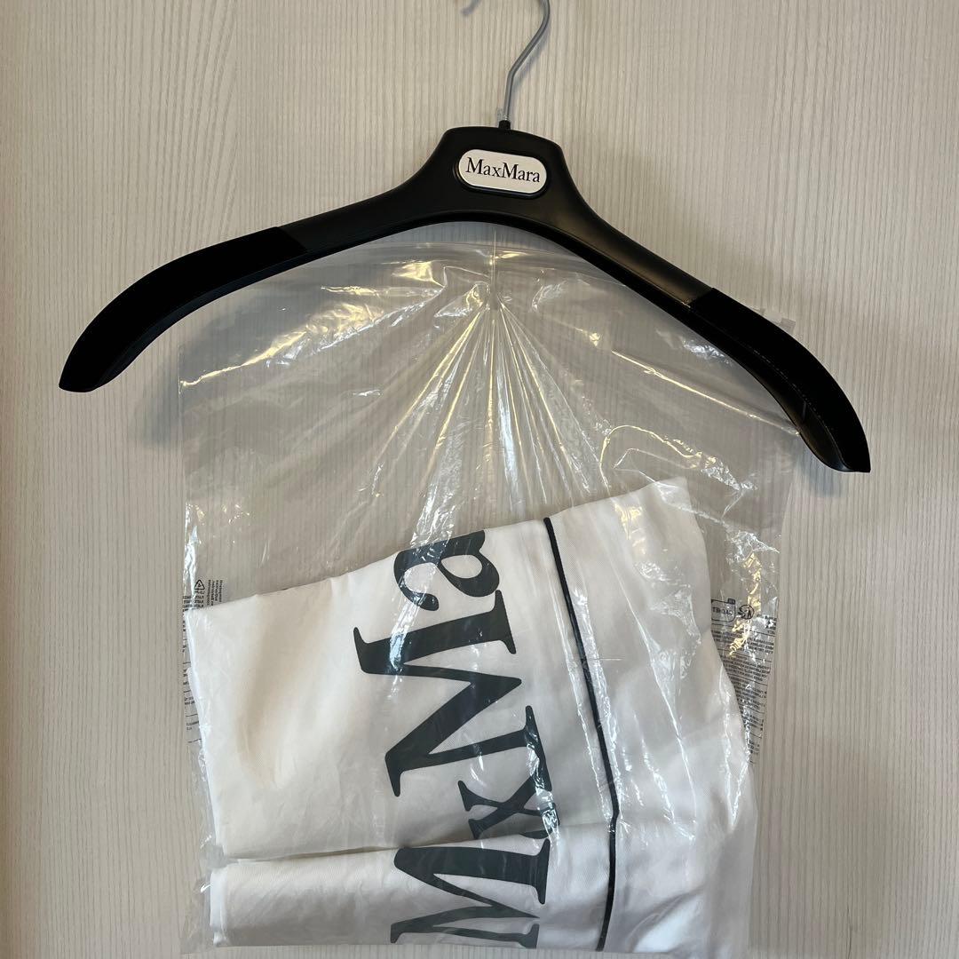 MaxMara テディケープ(ハンガー、ケープコート、替えボタン付属)