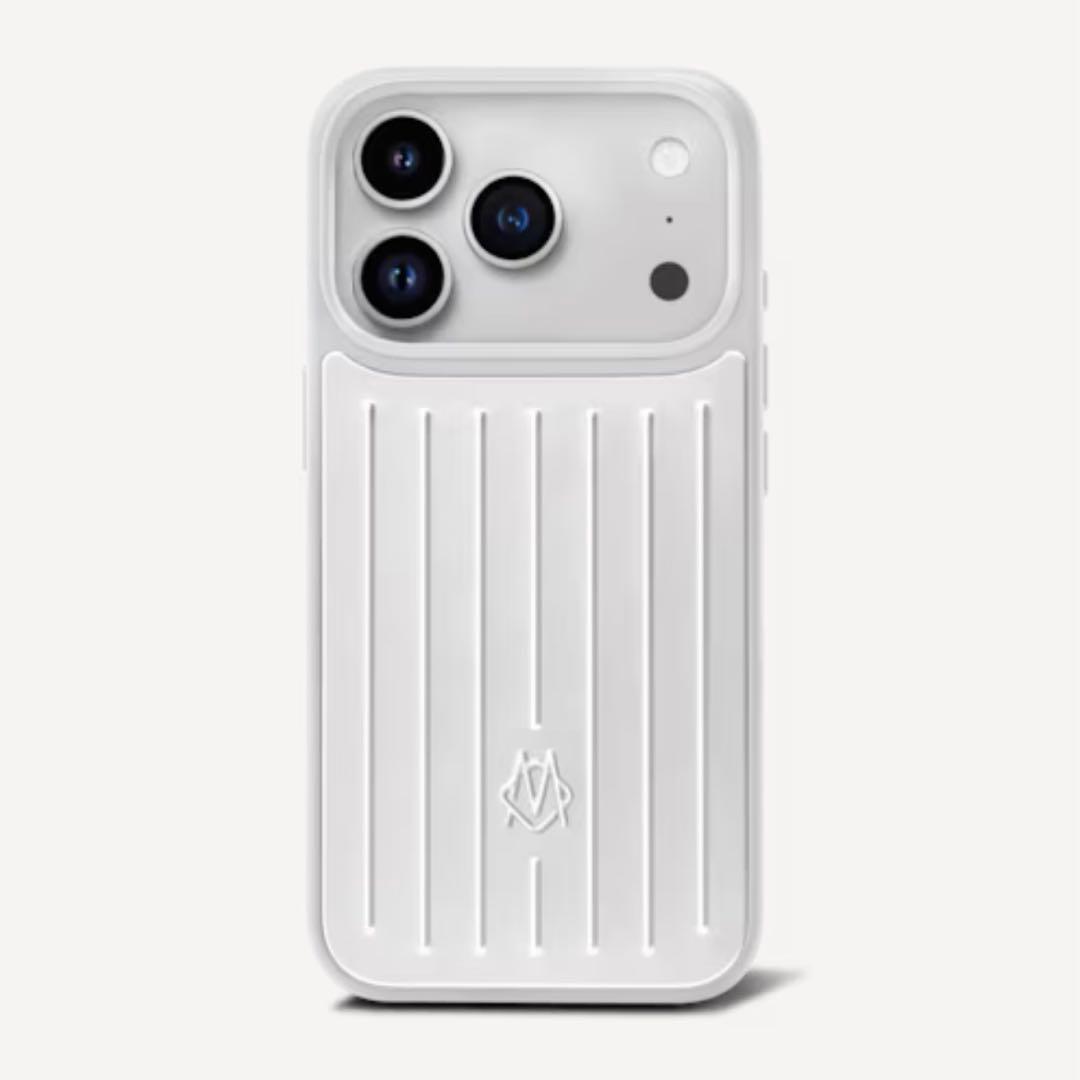 RIMOWA iPhone 17 Pro ケース シルバー アルミニウム 新品