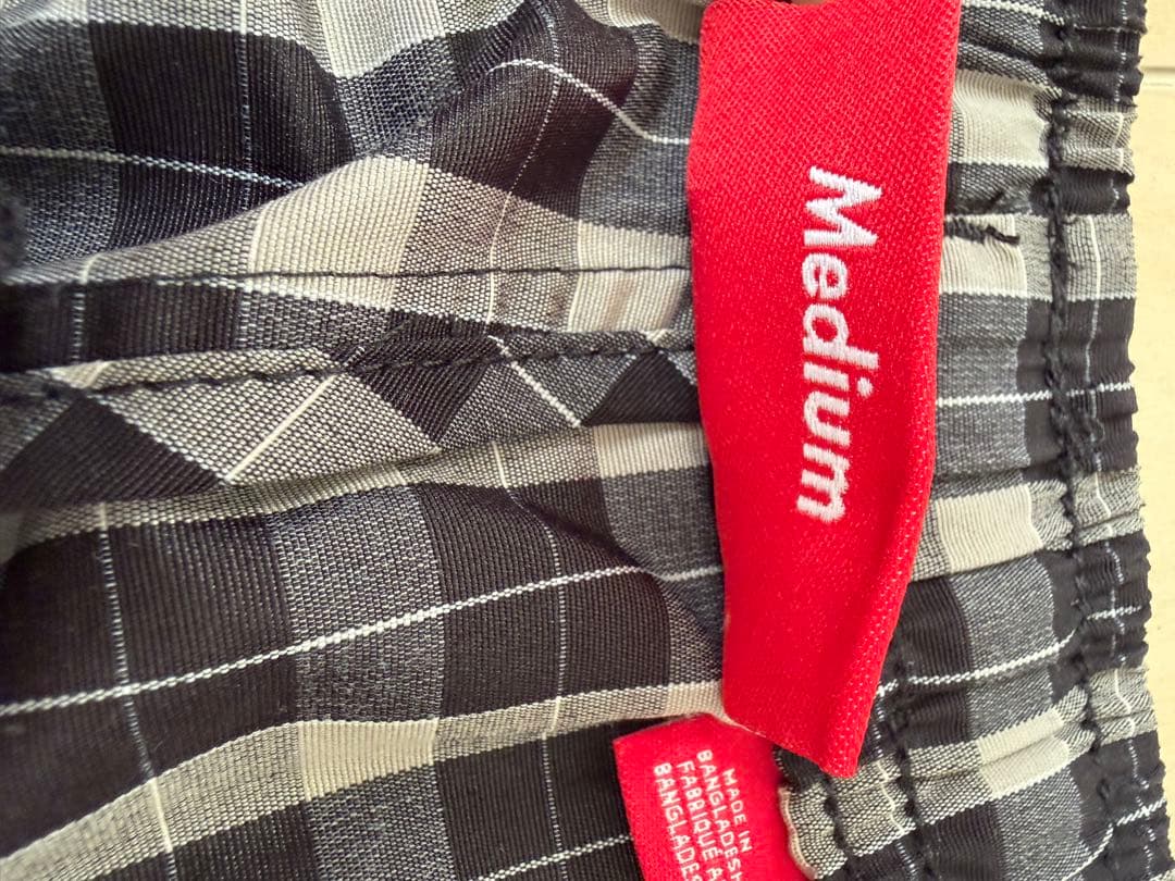 Supreme チェック柄ナイロンパンツ