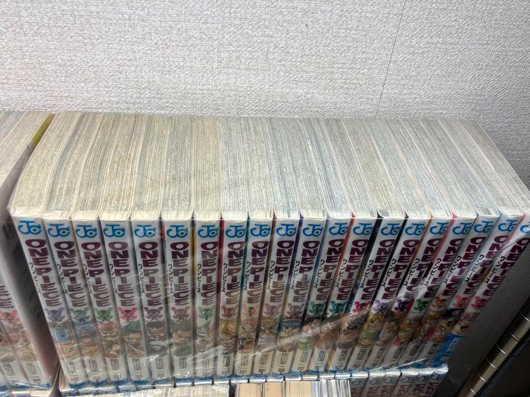 ワンピース　105巻セット+関連本多数　合計112冊　尾田栄一郎