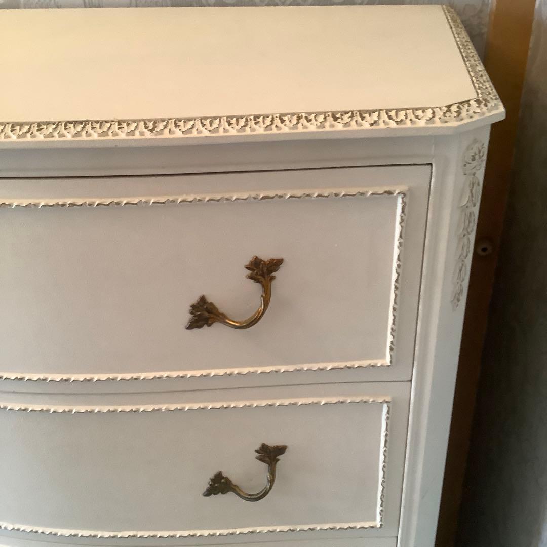 フランスアンティーク　ホワイトペイントのチェスト タンス