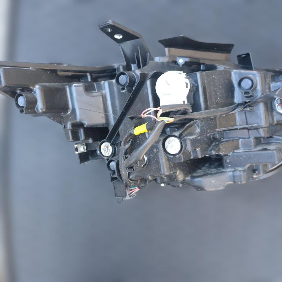 マツダ　CX5 　純正ヘッドライト　左側　中古美品