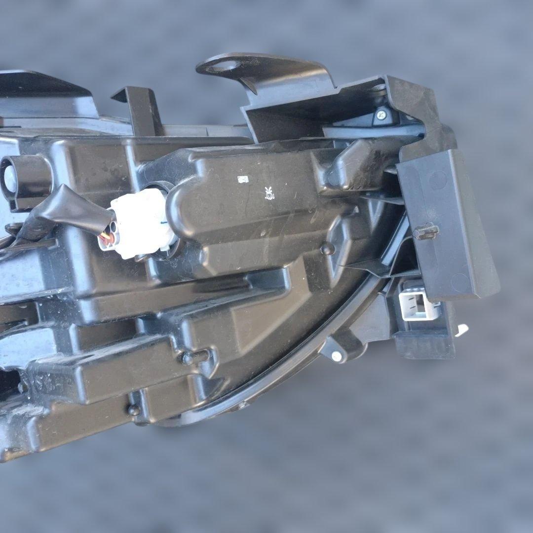 マツダ　CX5 　純正ヘッドライト　左側　中古美品