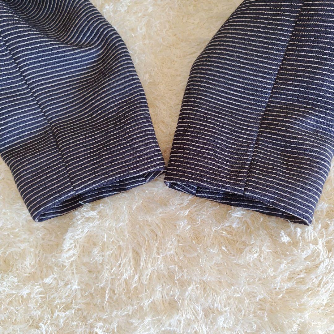 CHANALシャネルジャケット ストライプ柄 シャネルロゴ入りボタン付き