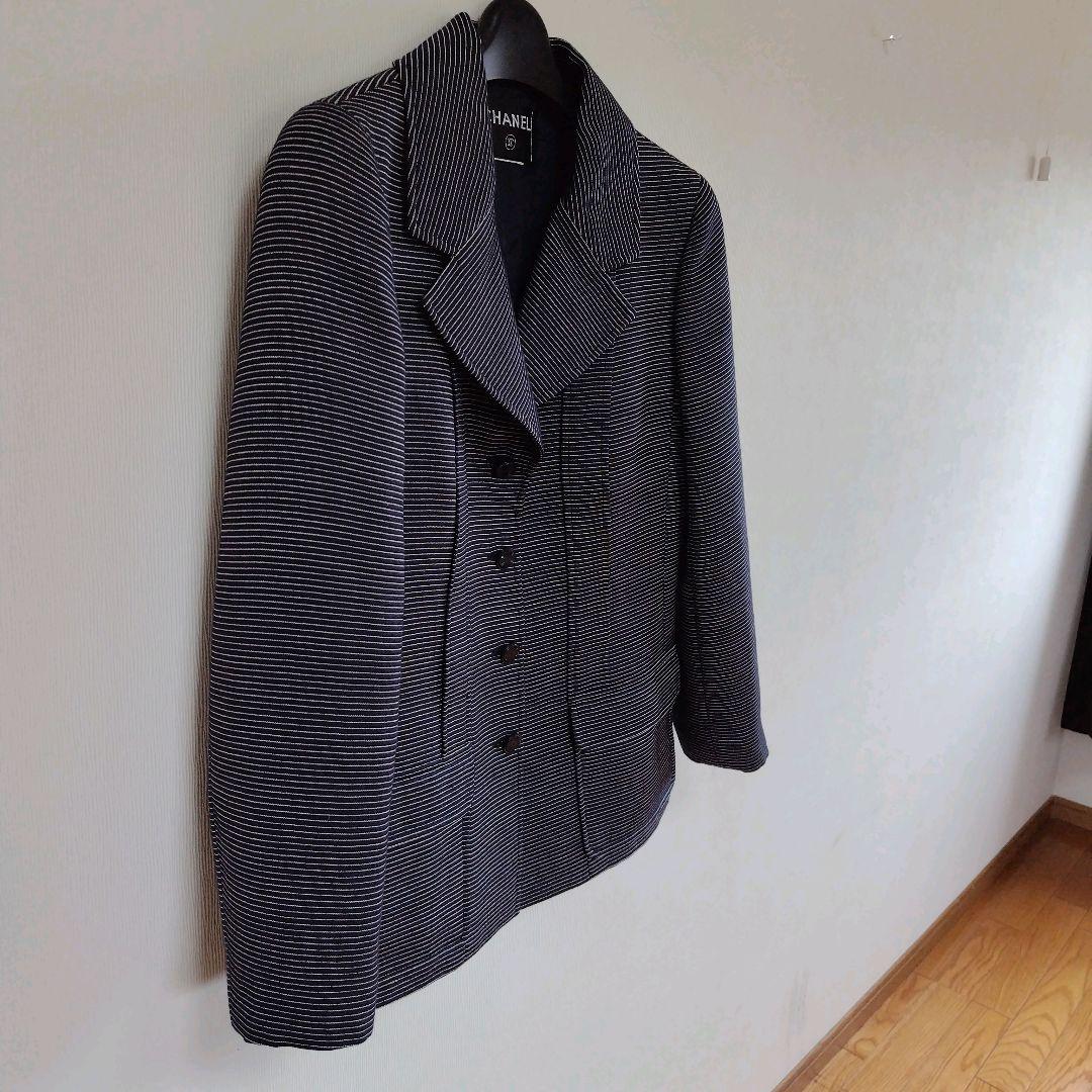 CHANALシャネルジャケット ストライプ柄 シャネルロゴ入りボタン付き
