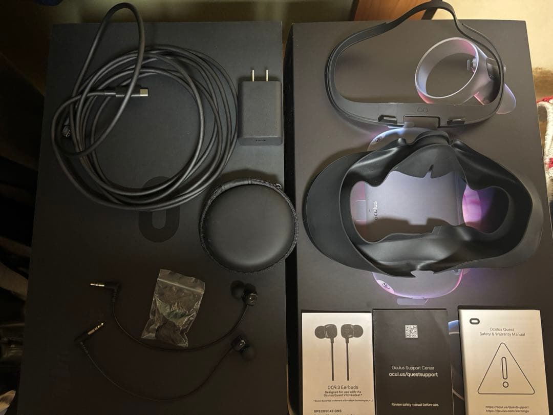  Quest と収納ケース