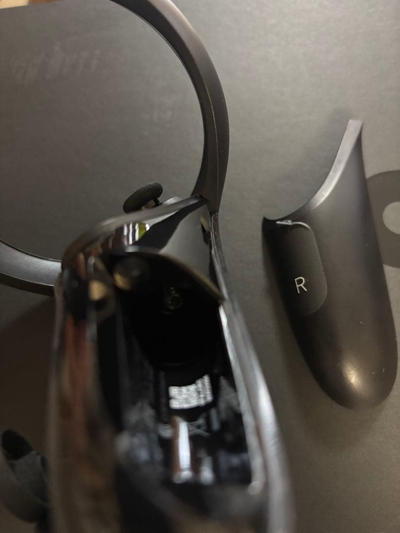  Quest と収納ケース