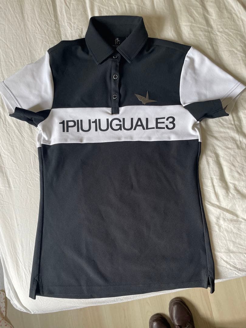 1PIU1UGUALE3 ウェア新品未使用ポロシャツ表参道ヒルズ限定デザイン