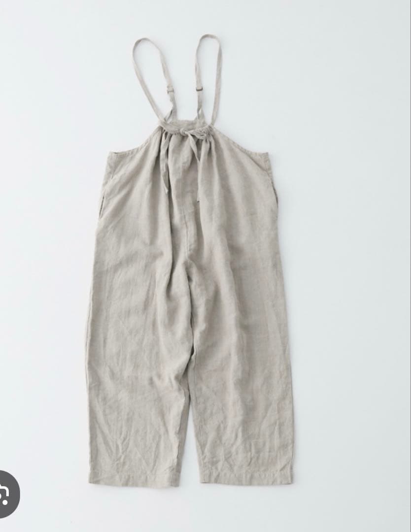 ネストローブ　ブラックリネンドロストサロペット