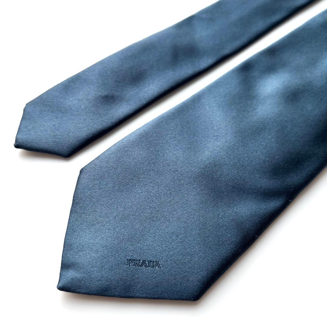 ꧁美品꧂ プラダ ネクタイ ナロータイ 無地 ソリッドタイ サテン ネイビー