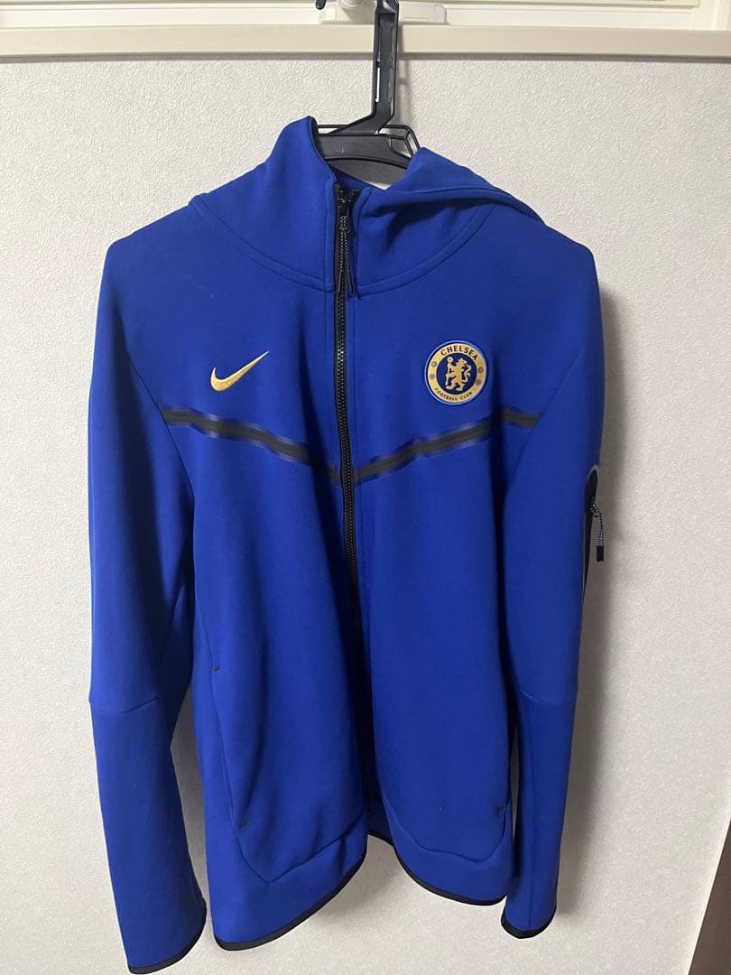 チェルシー　NIKEテックフリース