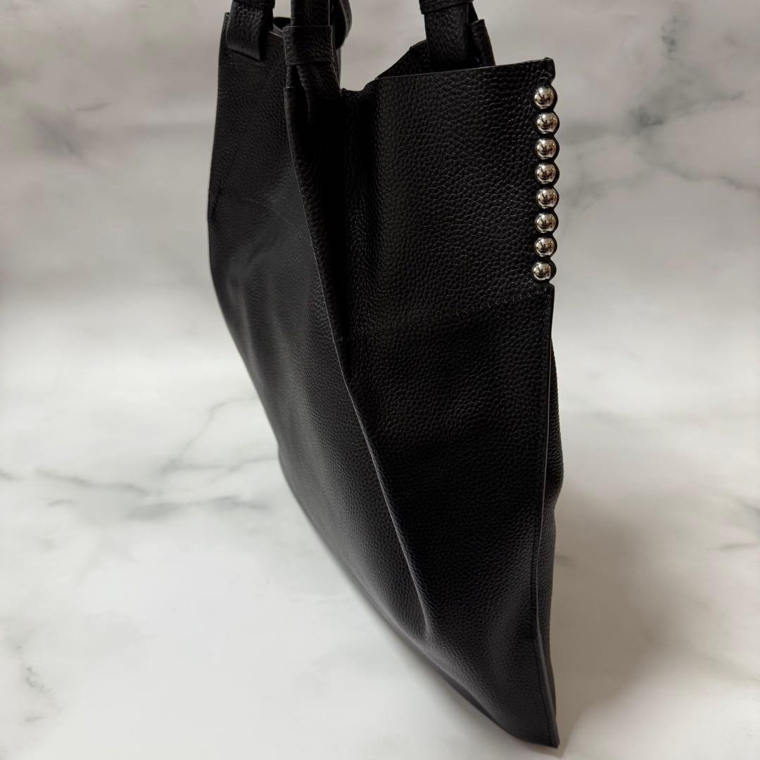 イアパピヨネ　レザースタッズトート　ブラック　黒