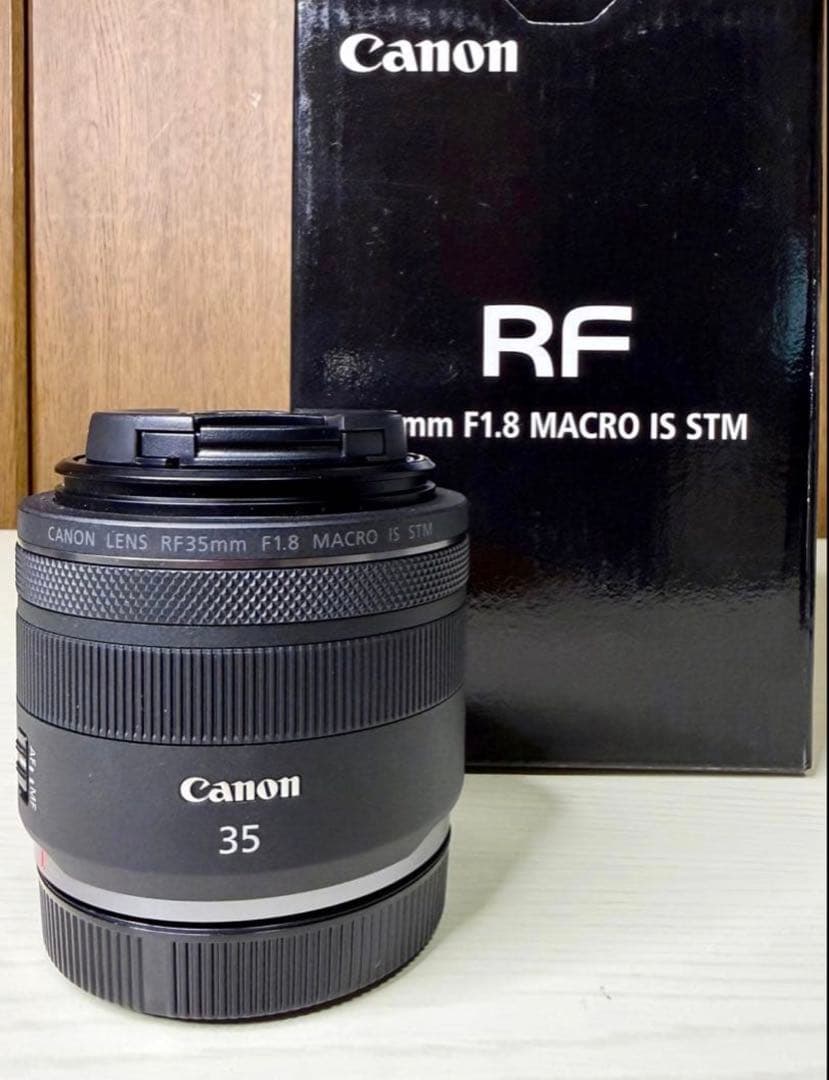 【超美品.使用回数2回】 キヤノンRF35mm F1.8 マクロIS STM