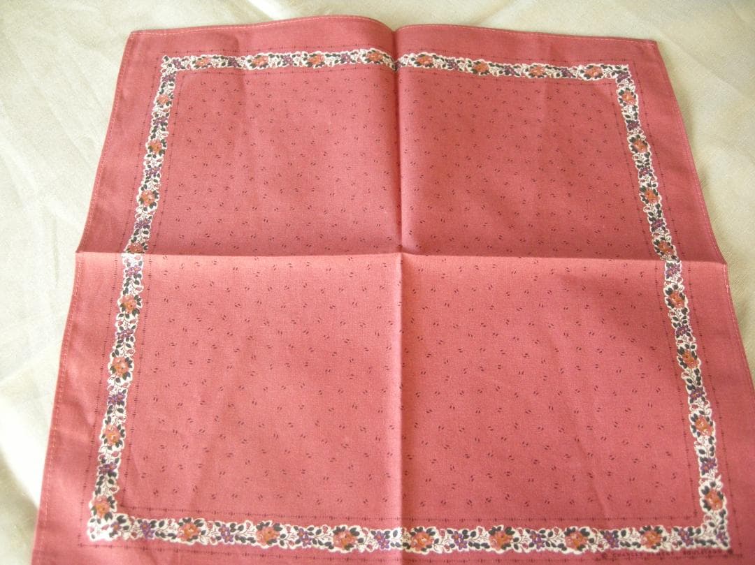 ソレイアード　SOULEIADO　テーブルクロス＋ナフキン4枚