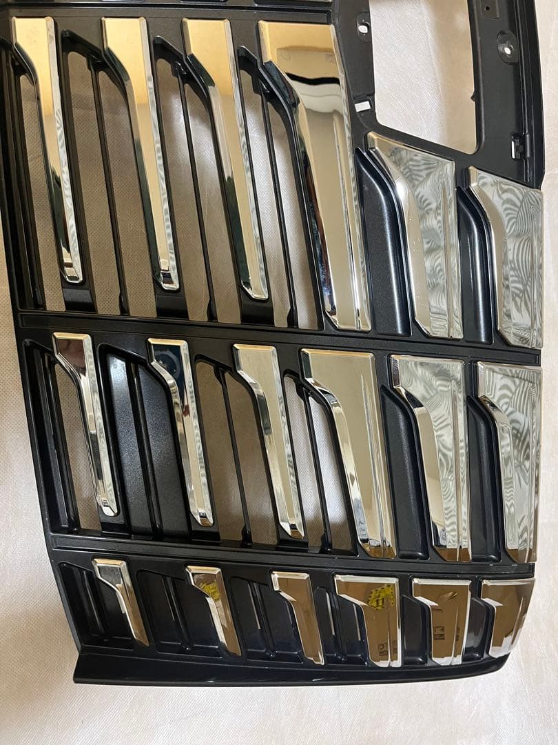 アルファード30 前期　フロントグリル ライトスモーク