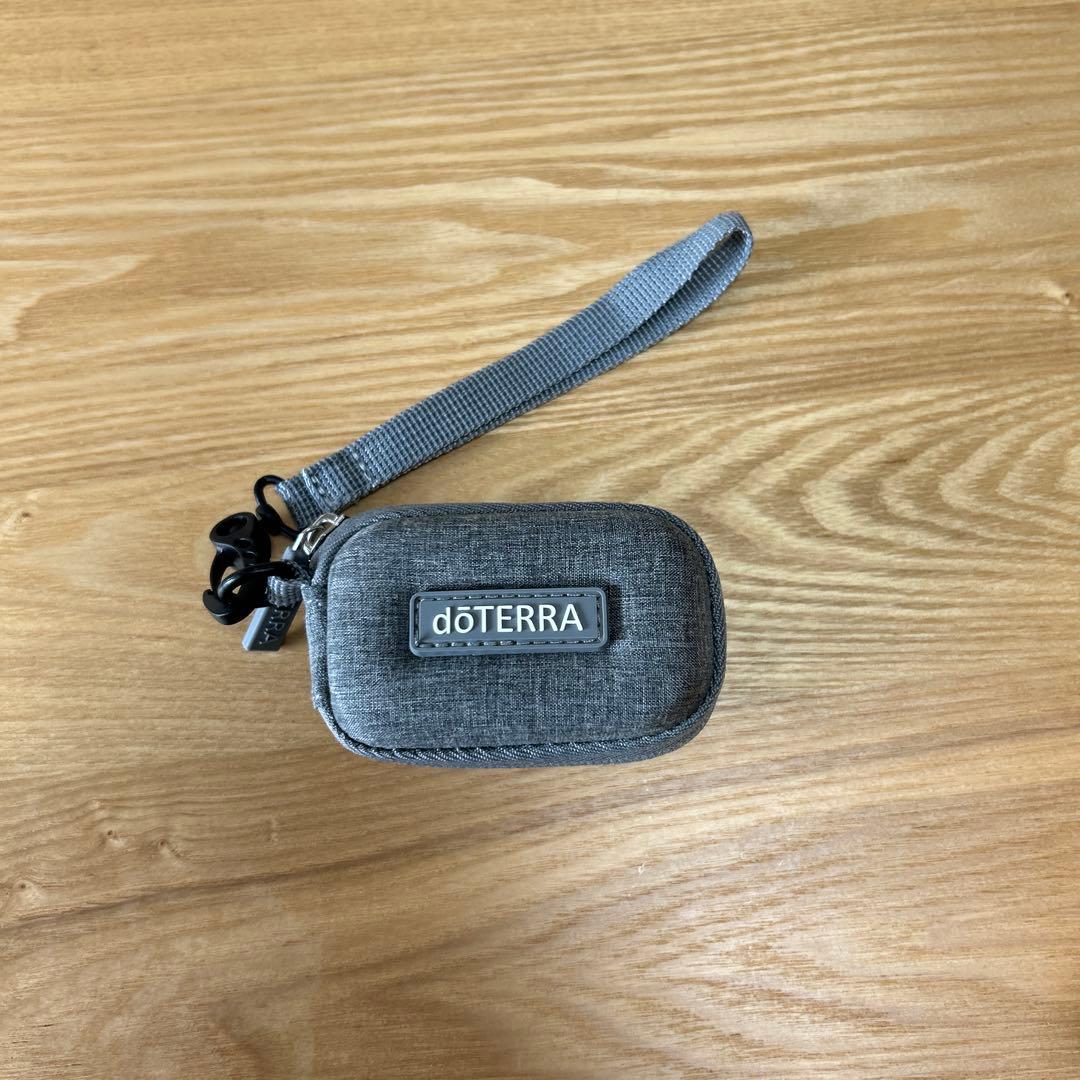 doterra エッセンシャルオイル16本セット 携帯用ミニボトルケース付き