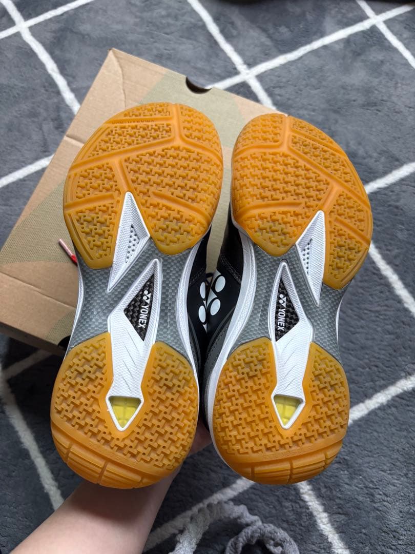 YONEX バドミントンシューズ パワークッション65Z ブラック　25.5㎝