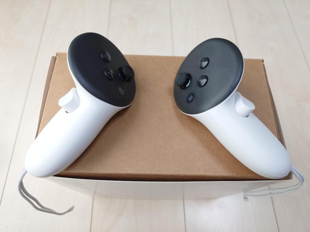 【美品】 Quest 3 128GB VRヘッドセット シリコンカバー付