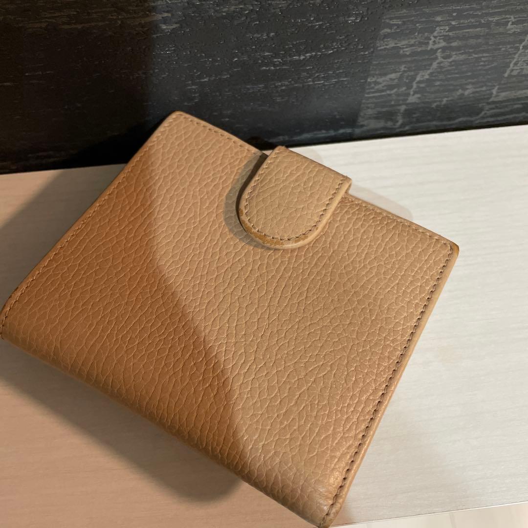 GUCCI ベージュ 2つ折り財布