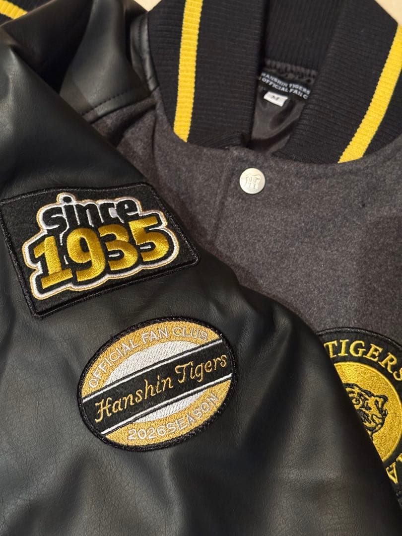 阪神タイガースFCダイヤモンドプラス特典セミオーダースタジアムジャンパー黒M