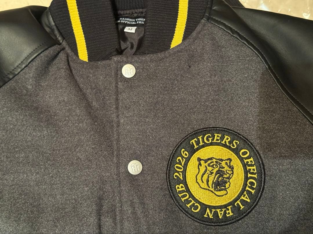 阪神タイガースFCダイヤモンドプラス特典セミオーダースタジアムジャンパー黒M