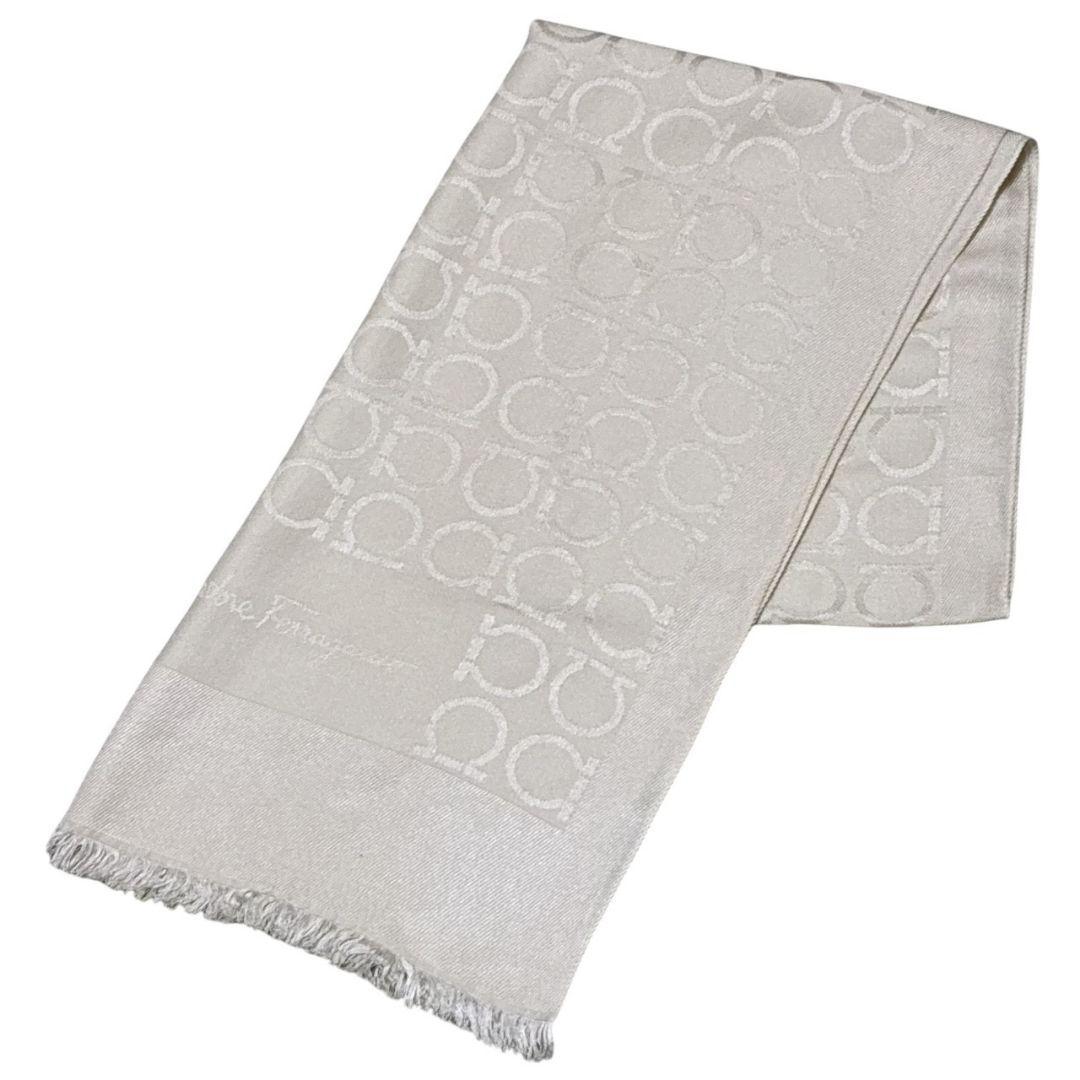 美品✨サルヴァトーレフェラガモ 大判ストール ショール 総柄 ガンチーニ 人気柄