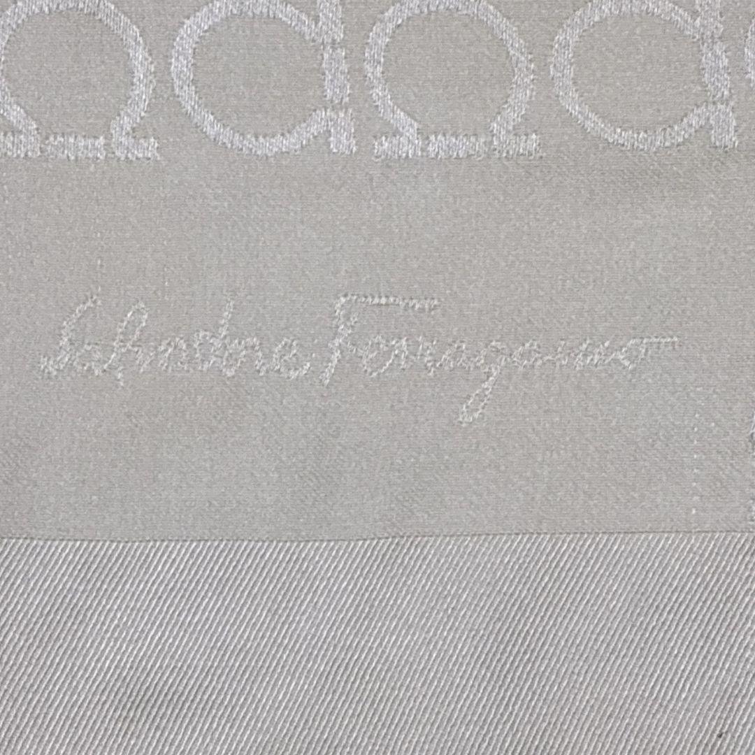 美品✨サルヴァトーレフェラガモ 大判ストール ショール 総柄 ガンチーニ 人気柄