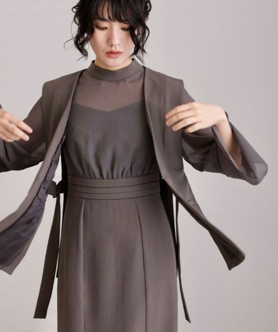 新品 シースルー パーティードレス ジレ付き