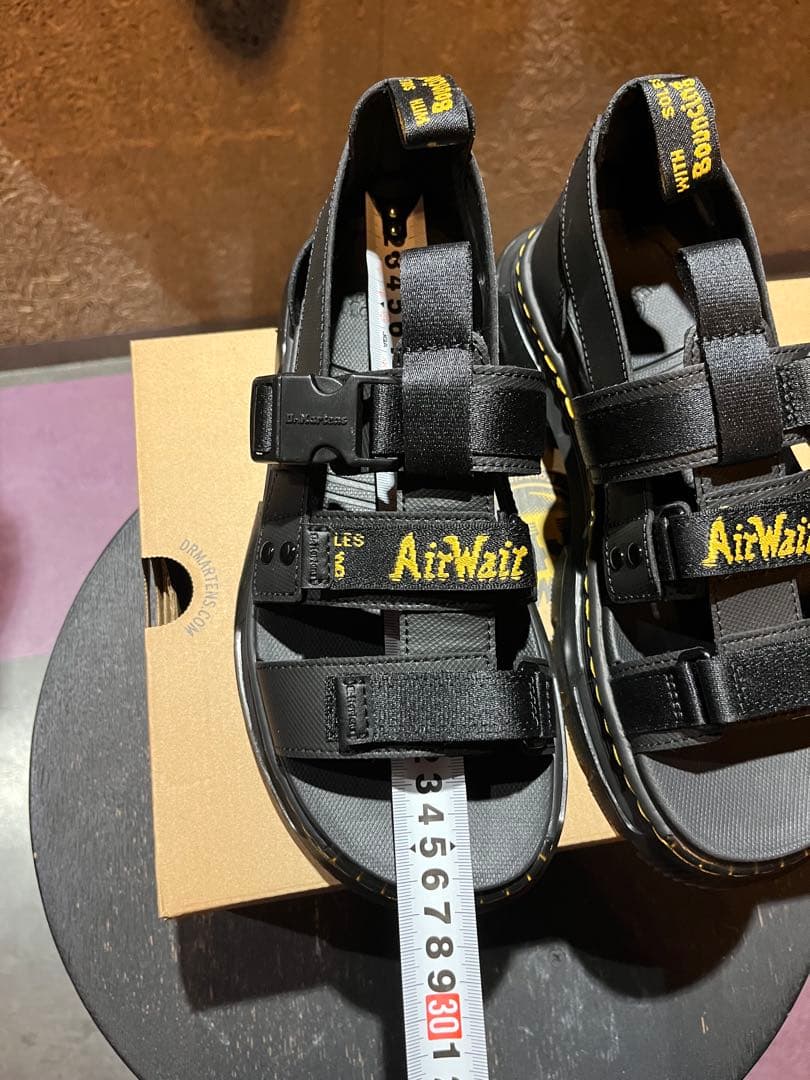 ドクター・マーチンのサンダル 約26.5cm 未使用品！Dr.Martens