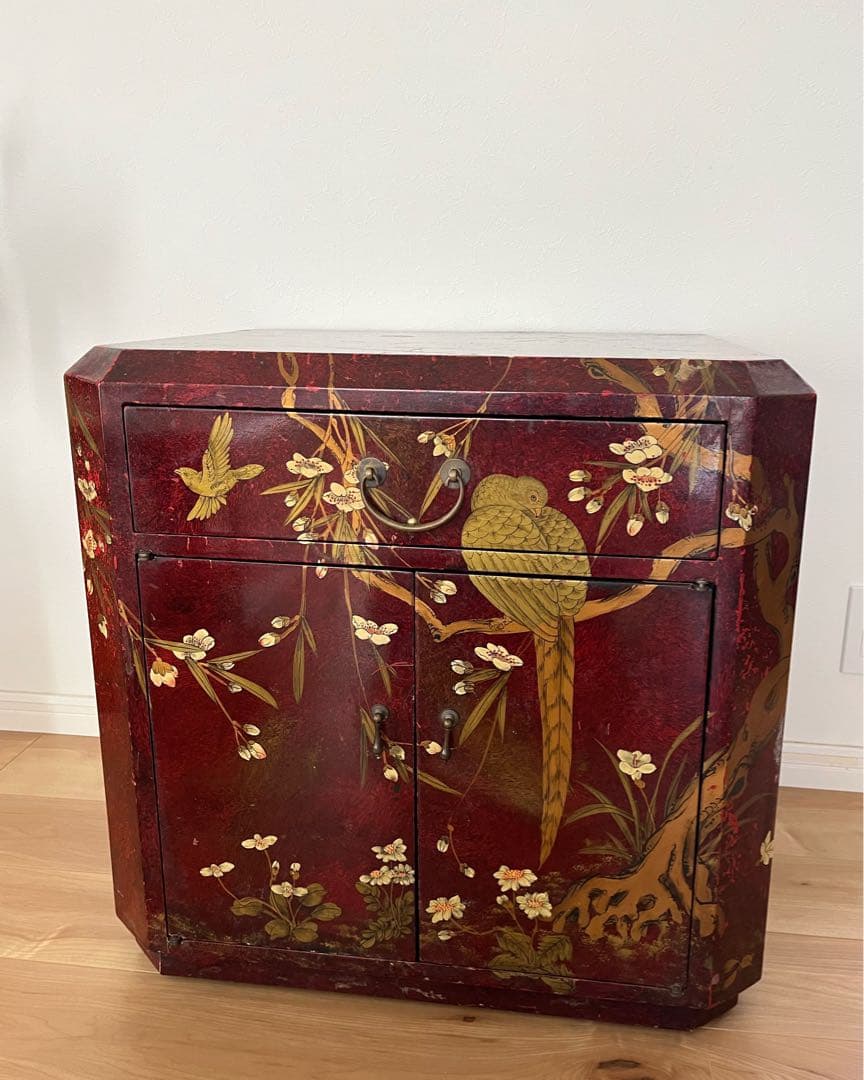 中国美術　中国家具　最高級　朱塗り　箪笥　花柄　小鳥　花鳥画