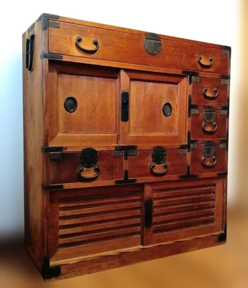 箪笥　立派な大正時代の帳場箪笥　榎木と杉　キャビネット 　鍵付き