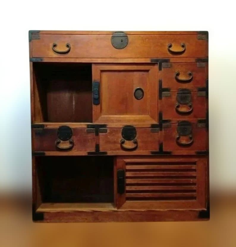 箪笥　立派な大正時代の帳場箪笥　榎木と杉　キャビネット 　鍵付き