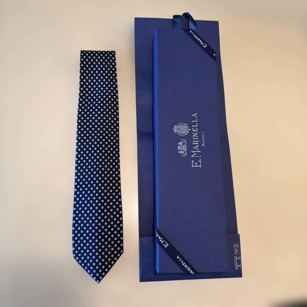マリネッラ　セッテピエゲ　ネクタイ