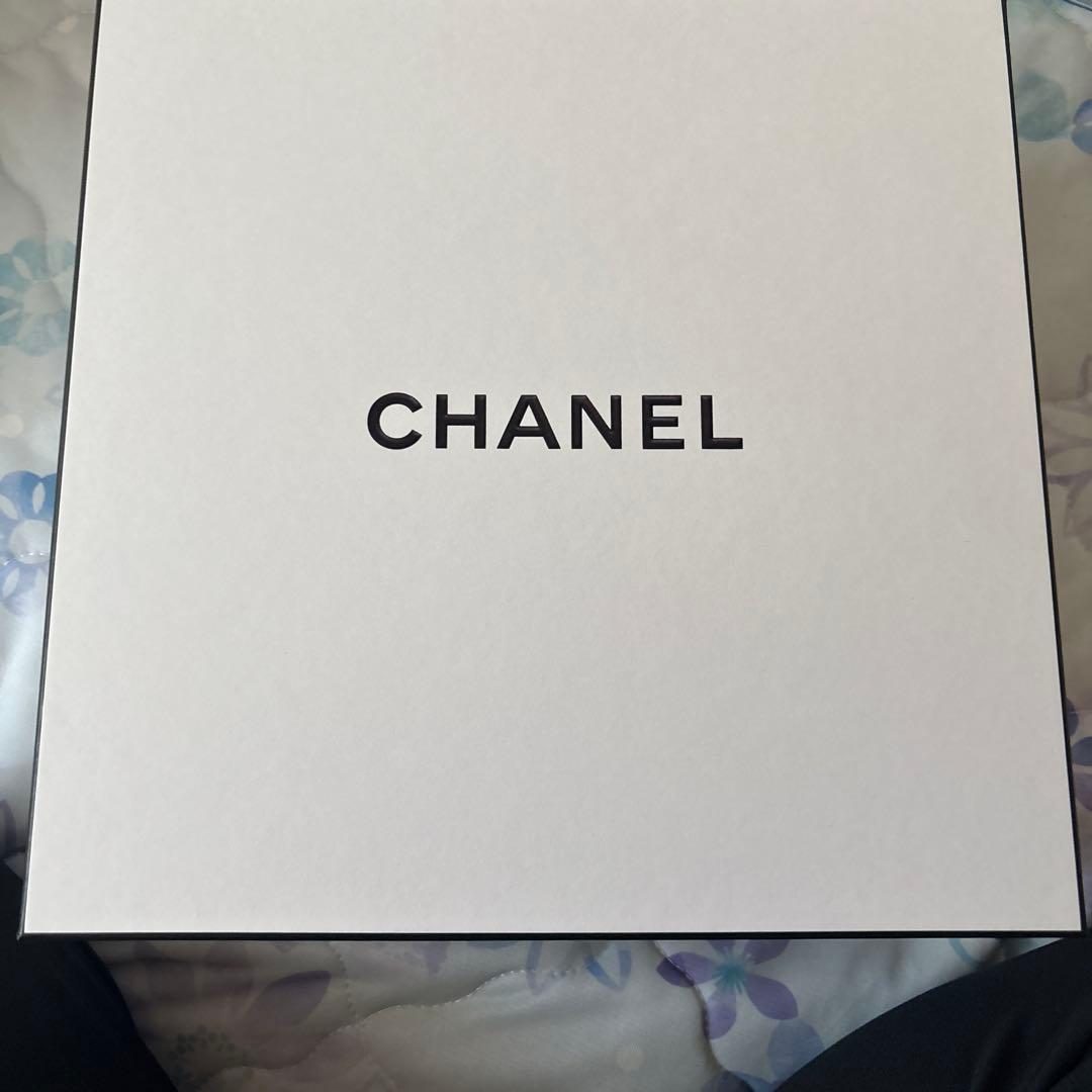 シャネル限定 ビューティーミックスグローブトロッター &サンプル