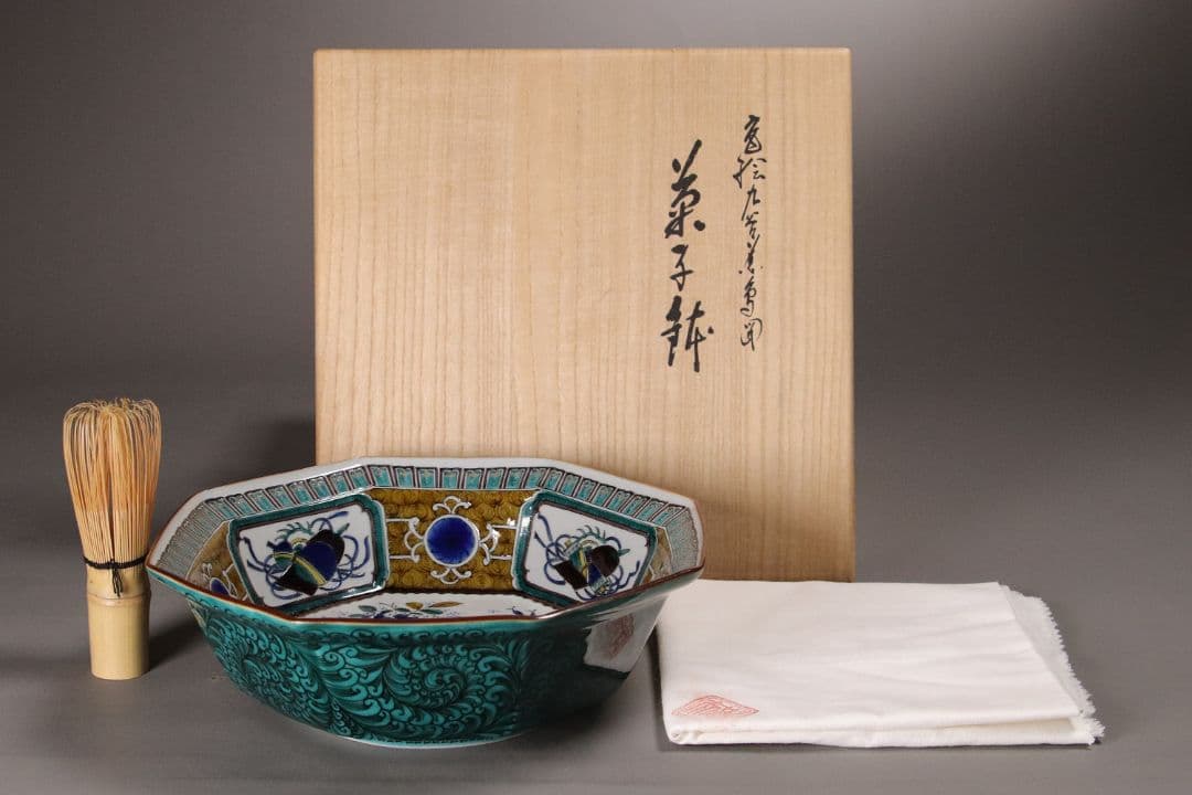 九谷焼 宮本忠夫「色絵九谷花鳥図・菓子鉢」共箱 八角鉢 陶芸 M977